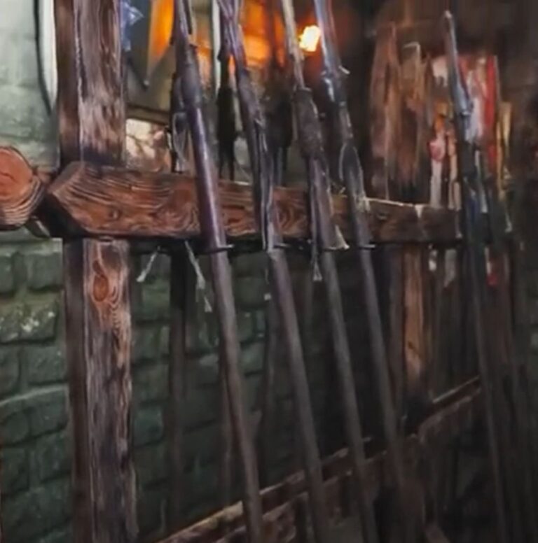 Weapon rack with spears